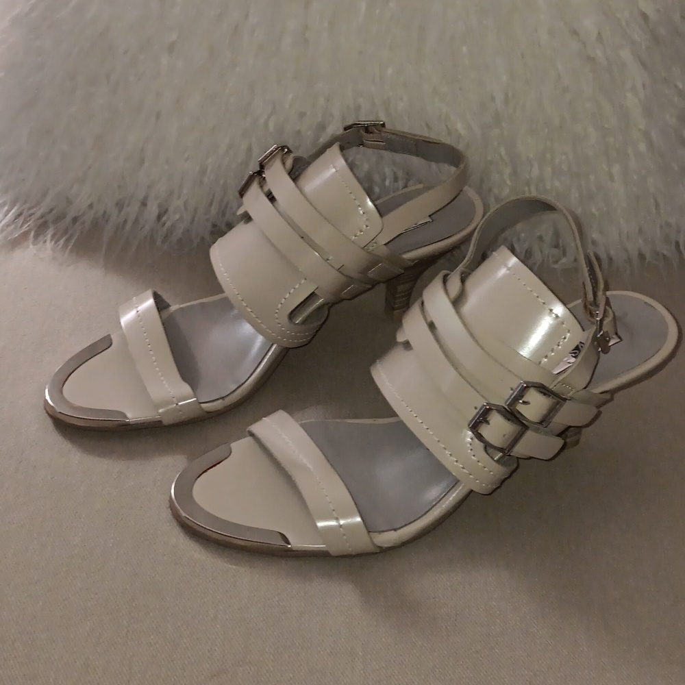 Elysess leather kitten heel sandals